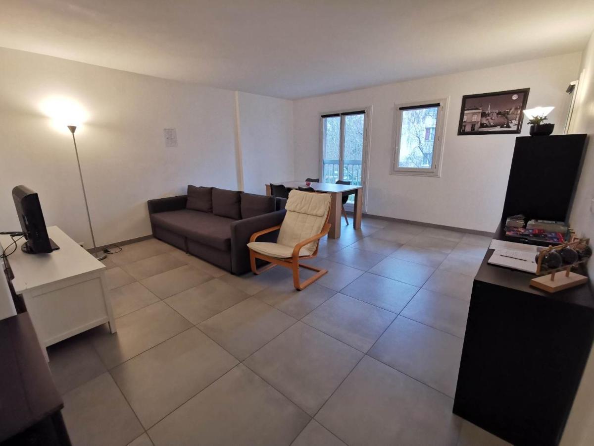 Appartement Proche Disneyland & Paris - 20 Minutes - Proche Gare Rer Ноазиел Екстериор снимка